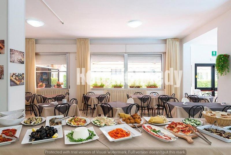 Hotel Kennedy Lido Di Savio Eksteriør billede